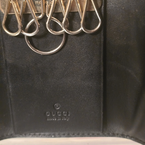 Gucci KEYCASE (FREE)GIVEAWAY ITEM - Picture 7 of 11